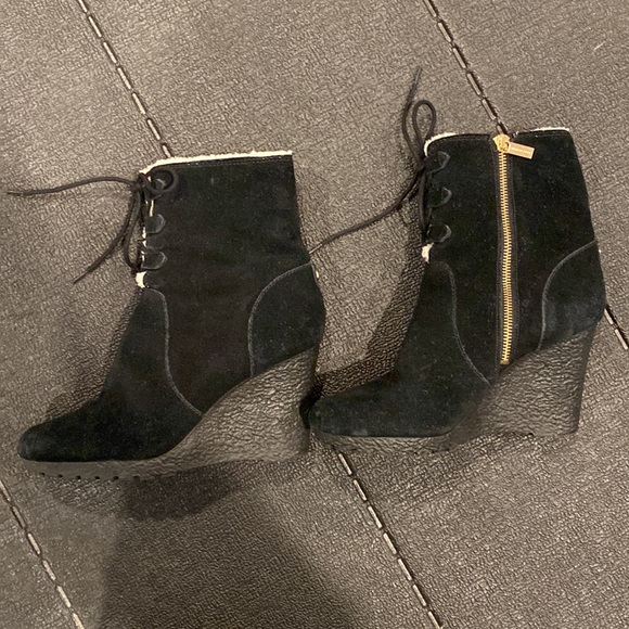 Michael Kors women’s Black Suede Platform Boots - Picture 3 of 6